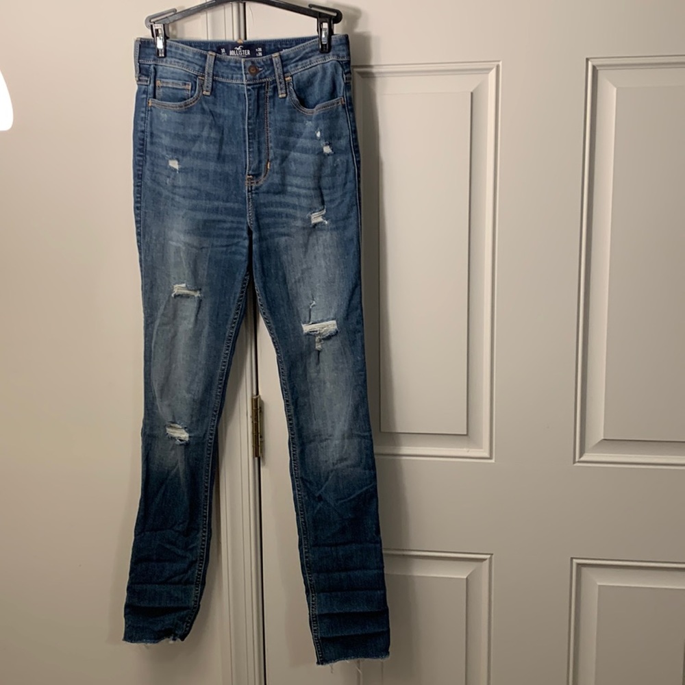 Hollister ultra high rise jeans Open to offers and trade!